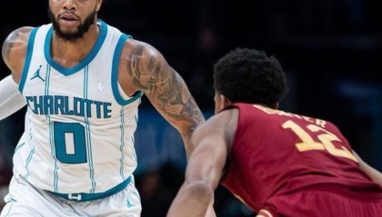 美记：富保罗推动亨特和小桥加盟湖人；前者总让旗下球员离队