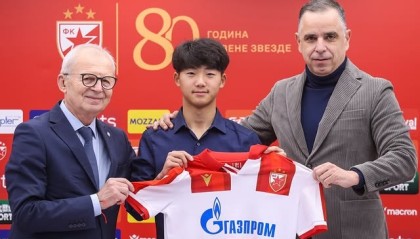 开云app官网下载-足球报：万项留洋走出国内和技战术舒适圈，提升计划远不止足球